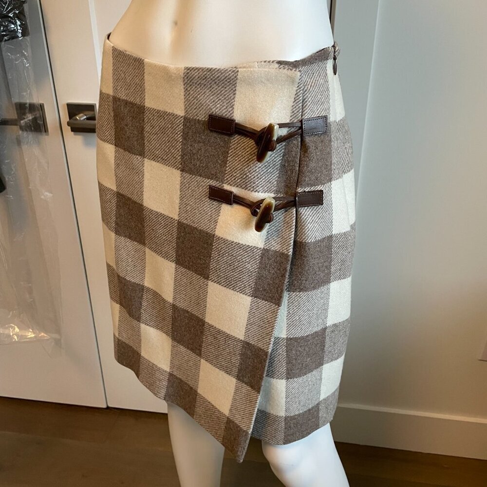 Pendleton Oregon Tweed Check Wool Faux Wrap Skirt Horn Detail Tan + Cream Sz 6P - Picture 2 of 11